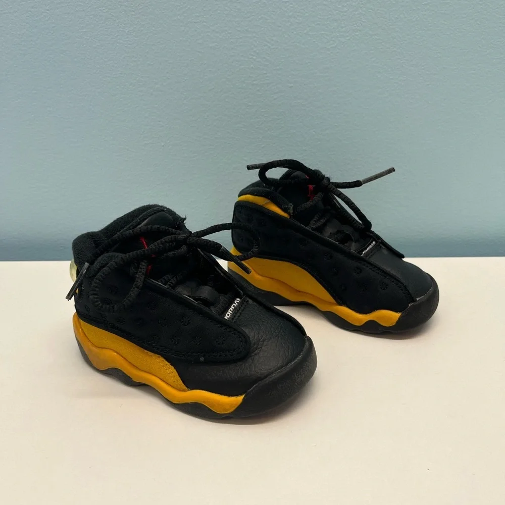 Jordan Kids Black and Yellow Sneakers